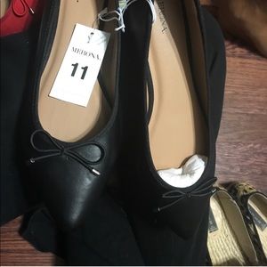 Black pointy toe flats ♠️